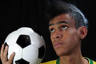 九游下载官网-校园足球缺乏横向联赛结构支撑，我国校园足球训练存在的问题